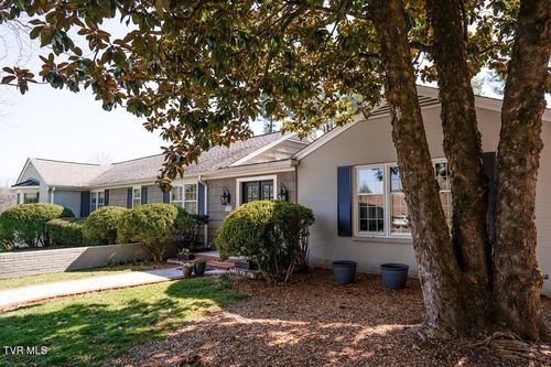 100 Earlway Rd, Bristol, TN, 37620-4718 | Card Image