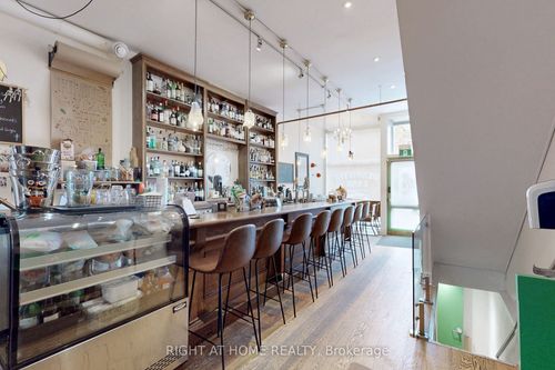 394 King St E, Toronto, ON, M5A1K9 | Card Image