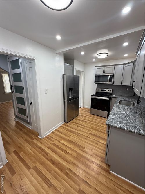 19248 Lumpkin St, Detroit, MI, 48234-4500 | Card Image