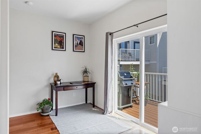 Office nook with slider access to the deck | Image 20