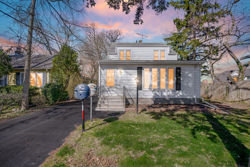 1950 Monroe Ave, Glenview, IL, 60025-1762 | Card Image