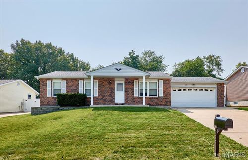 2122 Casa Blanca Dr, Arnold, MO, 63010-4181 | Card Image