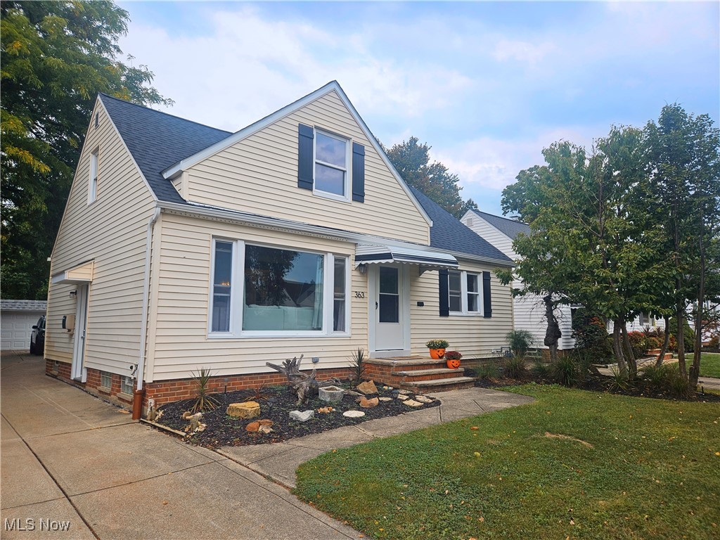 310th St, Willowick, OH 44095