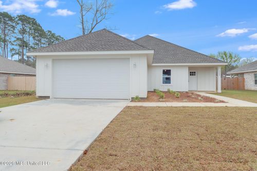 3300 N 9th Street, Ocean Springs, MS, 39564 | Card Image