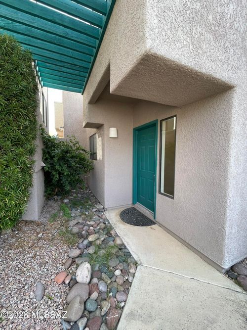 4998 N Valle, Tucson, AZ, 85750-9706 | Card Image