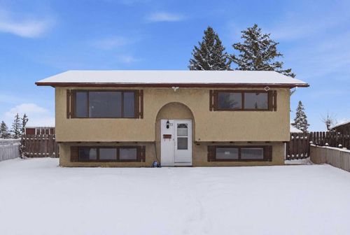 32 Fonda Mews Se, Calgary, AB, T2A5S5 | Card Image