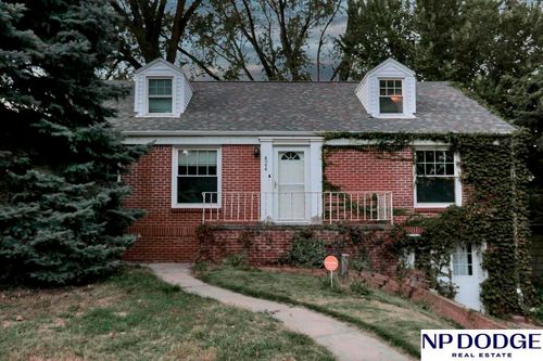 4944 Emmet St, Omaha, NE, 68104-3656 | Card Image