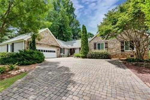5265 Trowbridge Dr, Dunwoody, GA, 30338-3620 | Card Image