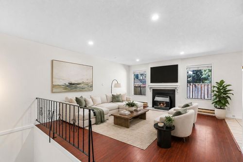 15-2998 Mouat Dr, Abbotsford, BC, V2T4E6 | Card Image