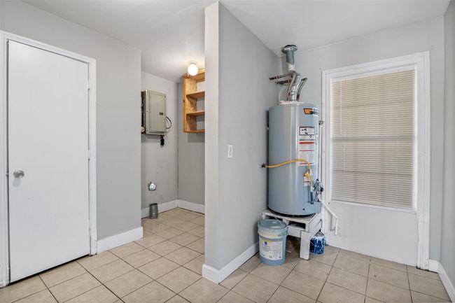 1237 San Felipe St, House other with 3 bedrooms, 1 bathrooms and null parking in Angleton TX | Image 13