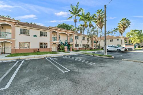 205-44-2910 Se 13th Rd, Homestead, FL, 33035-2386 | Card Image