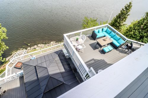 450 River Rd, Stratford, CT, 06614-8829 | Card Image