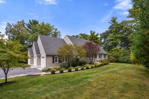 22R Pilgrim Way, East Walpole, MA, 02032 | Card Image