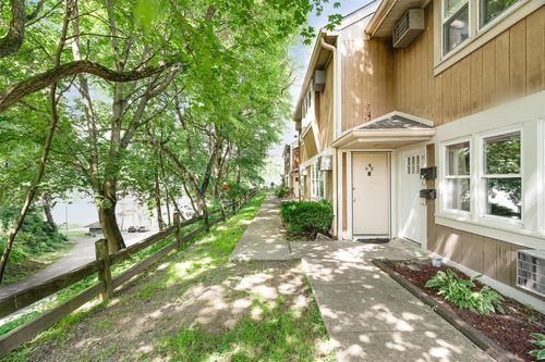 apt-d1-68 Gerald Dr, Poughkeepsie, NY, 12601-2923 | Card Image