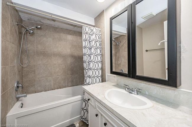 30 - 11 Grand River Blvd, Townhouse with 4 bedrooms, 2 bathrooms and 1 parking in Kitchener ON | Image 24