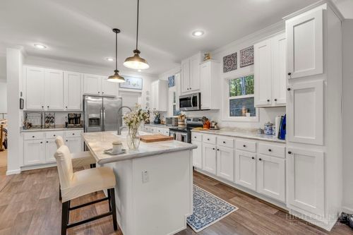 211 Wild Daisy Ln, Beech Mountain, NC, 28604 | Card Image