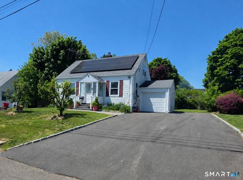 65 Westmere St, Bridgeport, CT, 06606-3154 | Card Image