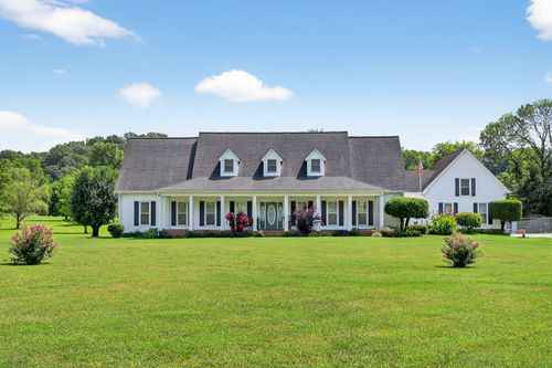 2236 New Hope Rd, Hendersonville, TN, 37075-8431 | Card Image