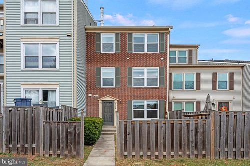 7534 Emerald Dr, MANASSAS, VA, 20109-6441 | Card Image