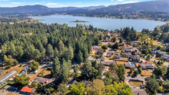 6140 Lakes Rd, House other with 5 bedrooms, 5 bathrooms and 4 parking in Duncan BC | Image 36