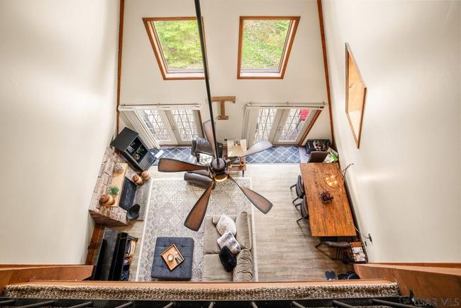 439 Zermatt Dr, House other with 3 bedrooms, 2 bathrooms and null parking in Boswell PA | Image 18