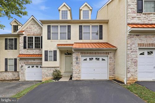 222 Barefield Ln, CONSHOHOCKEN, PA, 19428-3226 | Card Image