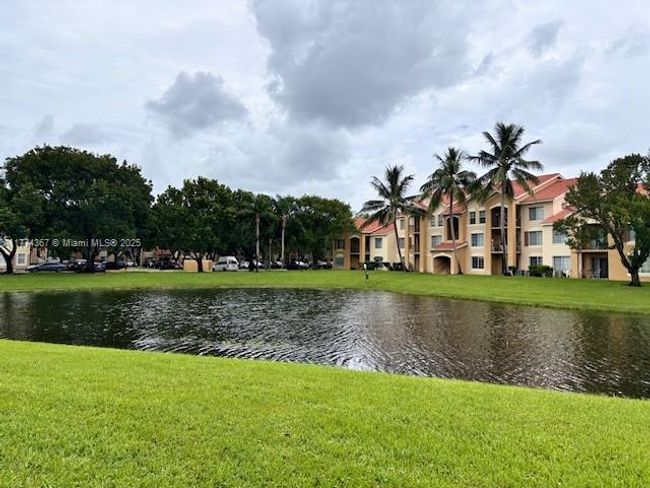 APT-101 - 4190 San Marino Blvd, Condo with 2 bedrooms, 2 bathrooms and null parking in West Palm Beach FL | Image 6