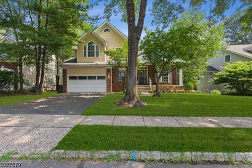 67 Huntington Rd, Basking Ridge, NJ, 07920-3700 | Card Image