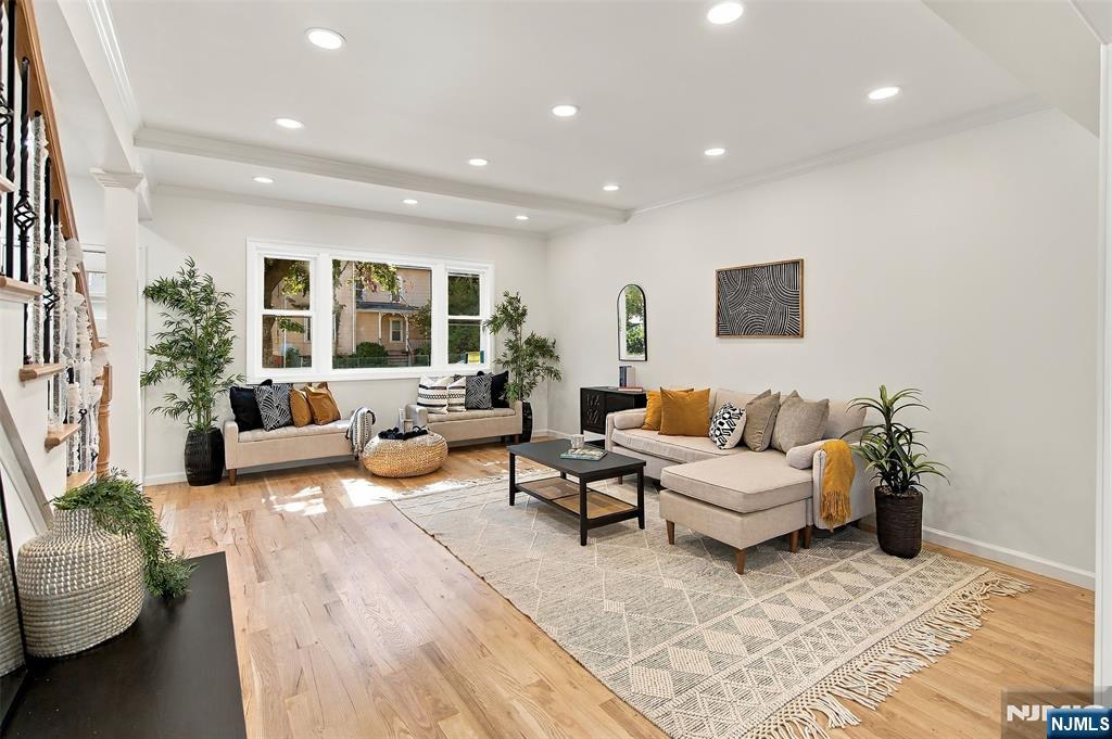 Residential Lease in East Orange
