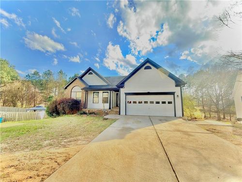 557 Vickers Ln, Locust Grove, GA, 30248-7089 | Card Image