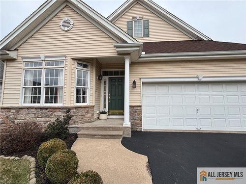 11 Stryker Rd, SOMERSET, NJ, 08873-7261 | Card Image