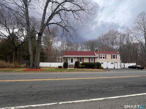 556 Pepper St, Monroe, CT, 06468-2672 | Card Image