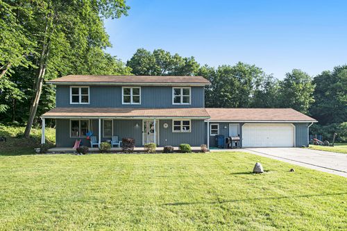 4025 E Rolling Dr, Rolling Prairie, IN, 46371 | Card Image