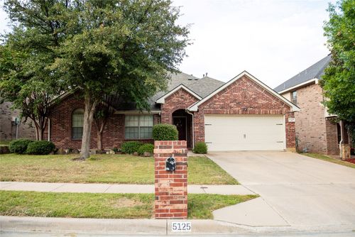 5125 Shelly Ray Rd, Fort Worth, TX, 76244-9230 | Card Image