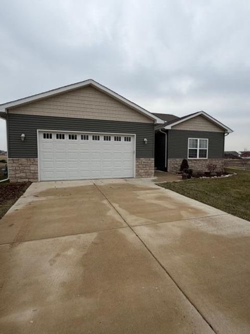 3910 Infield St, Portage, IN, 46368-1045 | Card Image