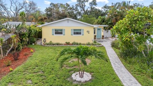 222 17th Ave S, ST PETERSBURG, FL, 33701-5532 | Card Image