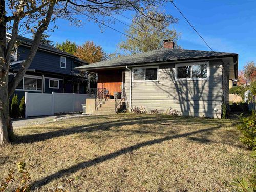 7251 Curtis St, Burnaby, BC, V5A1K1 | Card Image