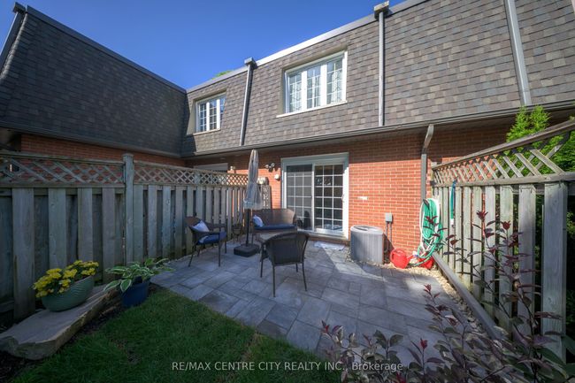 48 - 92 Homestead Cres, Condo with 2 bedrooms, 2 bathrooms and 2 parking in London ON | Image 32