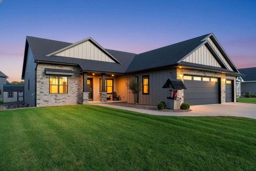 4209 Downton Circle, HOWARD, WI, 54313 | Card Image
