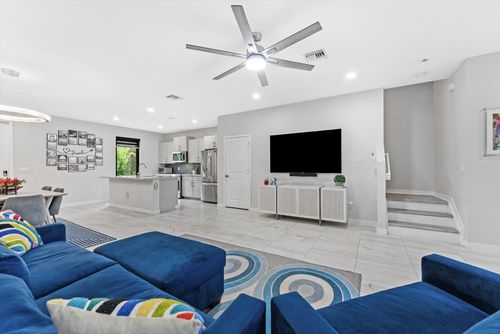 405 Nw 17th St, Fort Lauderdale, FL, 33311-5524 | Card Image