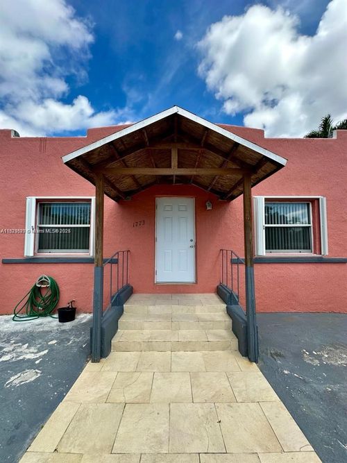 28-1773 Nw 19th St, Miami, FL, 33125-1507 | Card Image