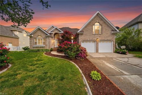 2104 Flowerdew Ct, Virginia Beach, VA, 23454-7331 | Card Image