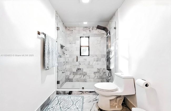 11300 Sw 94 Th Ave, House other with 5 bedrooms, 4 bathrooms and null parking in Miami FL | Image 15