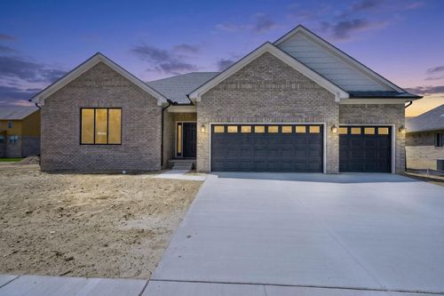1127 Williamson Circle, Pontiac, MI, 48340 | Card Image