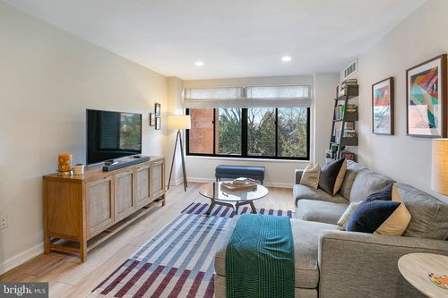 apt-202-3114 Wisconsin Ave Nw, WASHINGTON, DC, 20016-5080 | Card Image