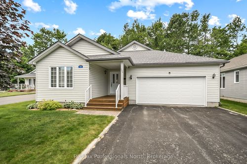 136 Hedgewood Lane, Gravenhurst, ON, P1P1Z4 | Card Image