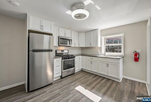 386-388 Main Street, Little Falls, NJ, 07424 | Card Image