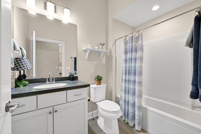 1502 Paddock Ct, Condo with 2 bedrooms, 2 bathrooms and null parking in OCONOMOWOC WI | Image 19