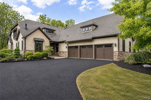 118 Buchmans Close Cir, Fayetteville, NY, 13066-6680 | Card Image