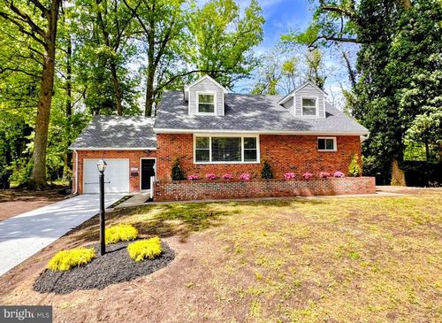 143 Apple Ave, BELLMAWR, NJ, 08031-1219 | Card Image